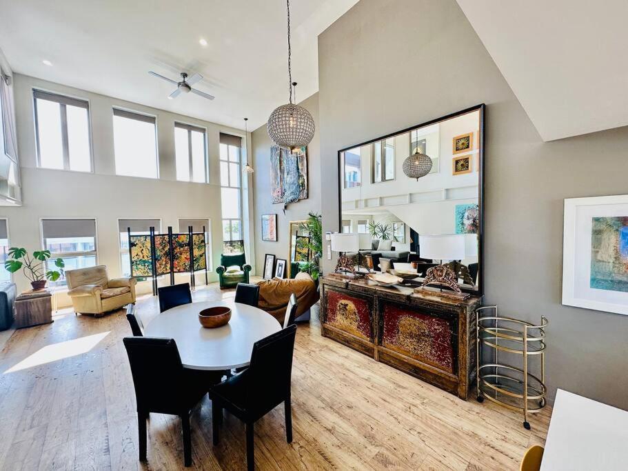 Stunning New York Loft Gallery Christchurch Zewnętrze zdjęcie